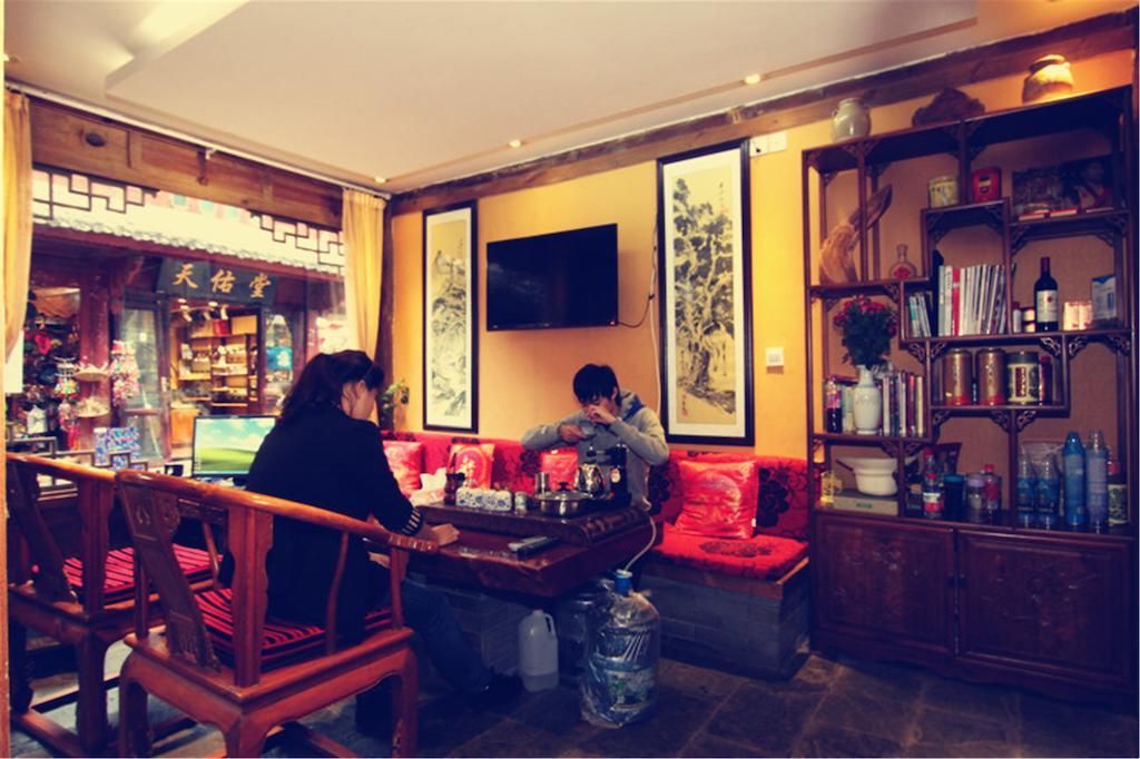 He Mu Ju Inn Zhongyi Branch Lijiang  Exterior foto