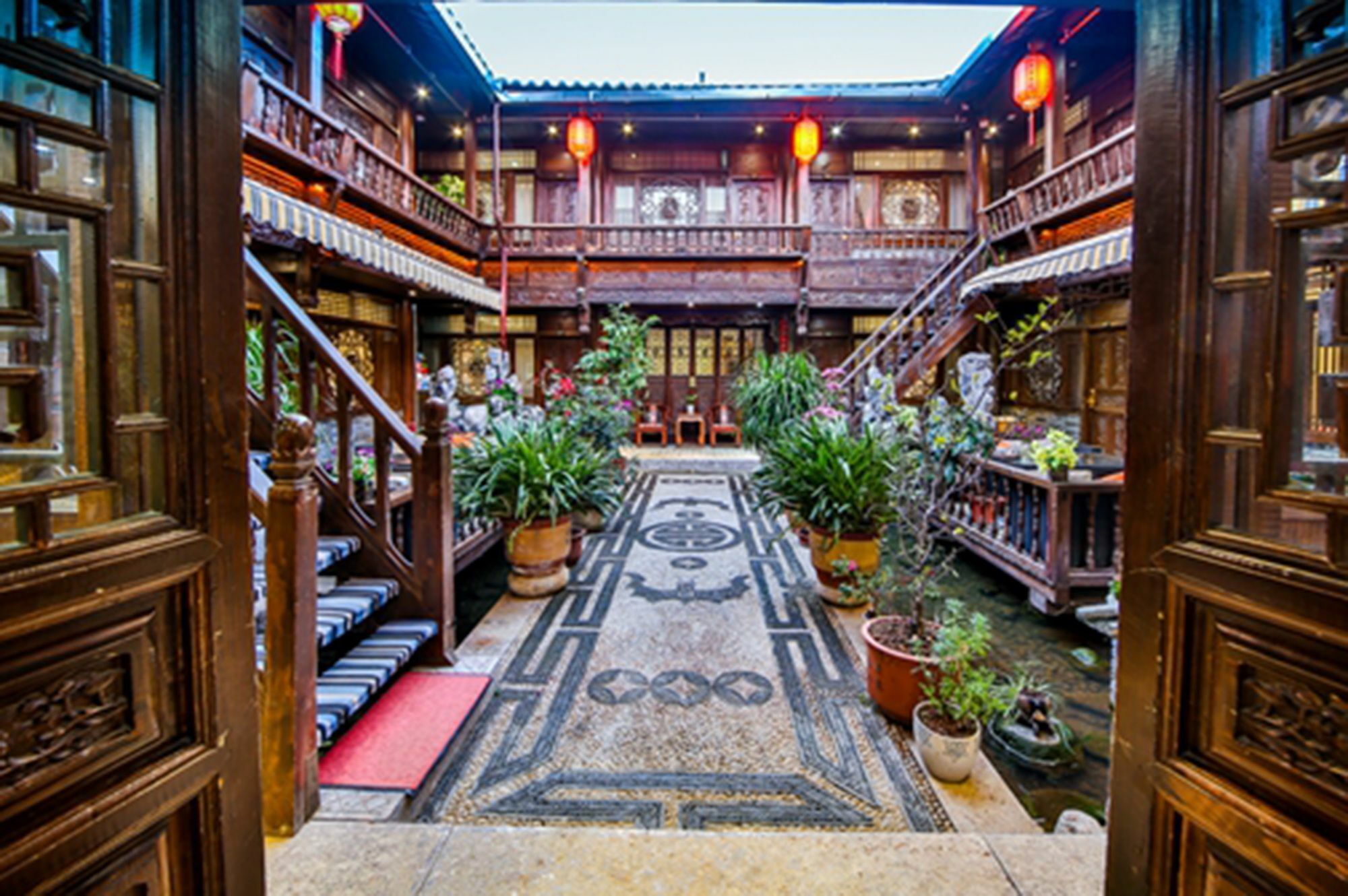 He Mu Ju Inn Zhongyi Branch Lijiang  Exterior foto